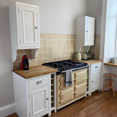 Beautiful & Bright 2 Bed Flat Murrayfield 爱丁堡 外观 照片
