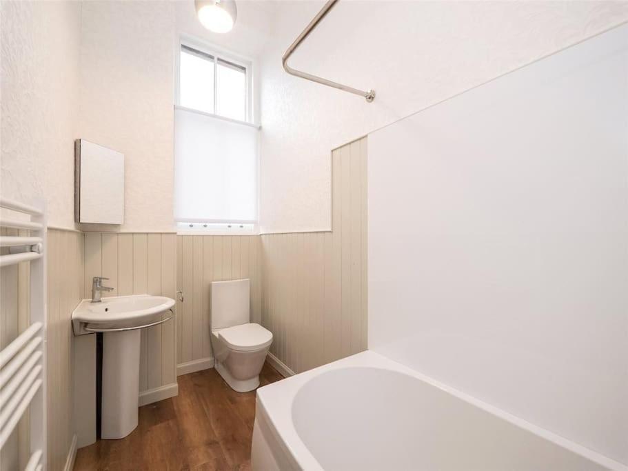 Beautiful & Bright 2 Bed Flat Murrayfield 爱丁堡 外观 照片